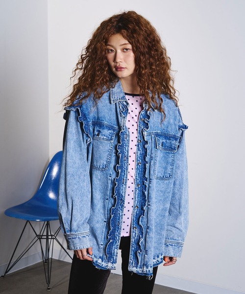 ROSE BUD(ローズバッド)の「FRILL DENIM SHIRT(シャツ/ブラウス・レディース・インディゴブルー/ライトインディゴブルー・ONE SIZE)」の9枚目の写真