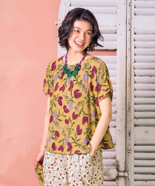 Jocomomola(ホコモモラ)の「【日本製】Aves ジャカードカットソープルオーバー(Tシャツ/カットソー・レディース・ベージュ/ブルー・40)」の2枚目の写真