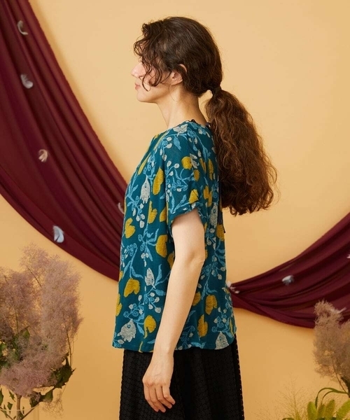 Jocomomola(ホコモモラ)の「【日本製】Aves ジャカードカットソープルオーバー(Tシャツ/カットソー・レディース・ベージュ/ブルー・40)」の6枚目の写真