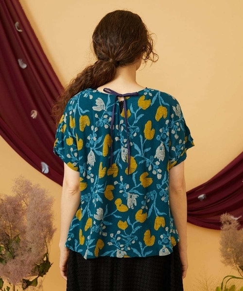 Jocomomola(ホコモモラ)の「【日本製】Aves ジャカードカットソープルオーバー(Tシャツ/カットソー・レディース・ベージュ/ブルー・40)」の7枚目の写真