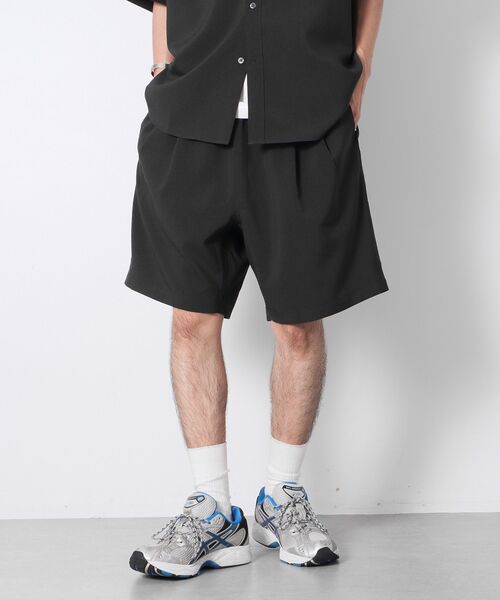 CRAFT STANDARD BOUTIQUE(クラフトスタンダードブティック)の「タックイージーショートパンツ(その他パンツ・メンズ・ライトブラウン/チャコールグレー/ネイビー・L/M)」の5枚目の写真