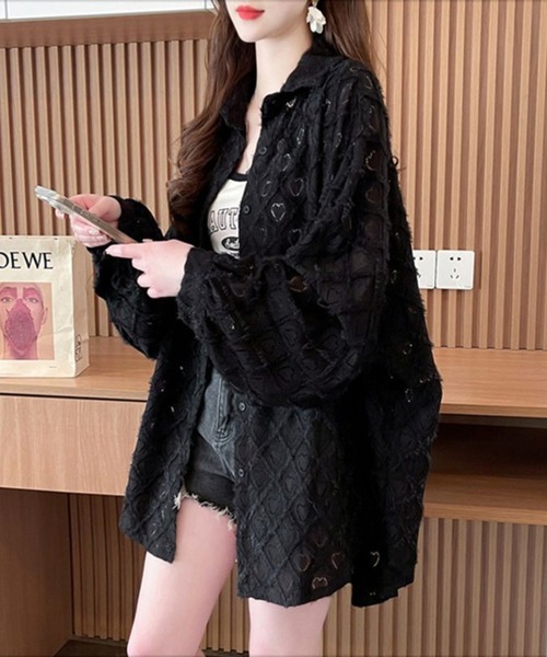 CHEER(チアー)の「【ハートレース】モヘア風 カットジャガード ビッグシャツ シアーシャツ オーバーサイズ 長袖 ブラウス 羽織り 透け感 韓国ストリート(シャツ/ブラウス・レディース・ホワイト/ブラック・FREE)」の13枚目の写真