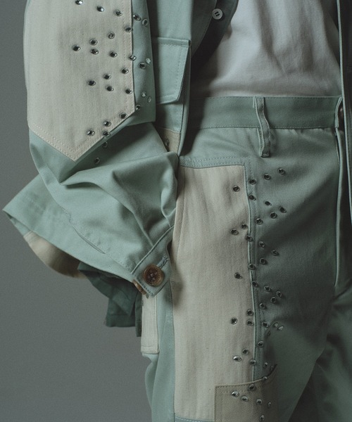 amok(アモク)の「STUDS PATCHED PANTS(その他パンツ・メンズ・ネイビー/ミント・S/M/L)」の11枚目の写真