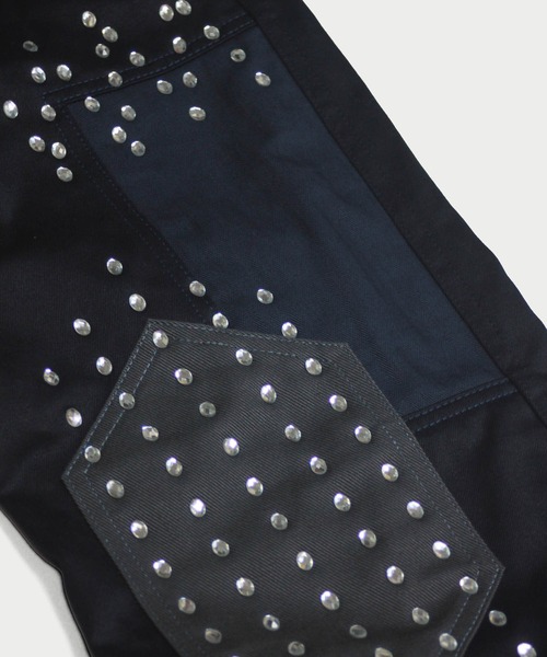 amok(アモク)の「STUDS PATCHED PANTS(その他パンツ・メンズ・ネイビー/ミント・S/M/L)」の3枚目の写真