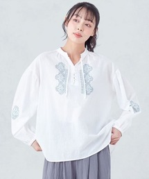 Belle Maison（ベルメゾン）の「刺しゅうブラウス「ムーミン」（シャツ/ブラウス）」