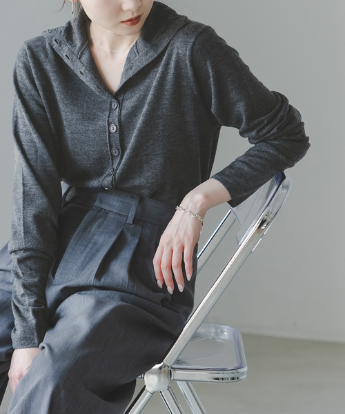 PROTAGONISTA(プロタゴニスタ)の「《別注カラーあり》PROTAGONISTA/プロタゴニスタ カーディガン(ニット/セーター・レディース・チャコールグレー/レッド/ブラウン・FREE)」の1枚目の写真
