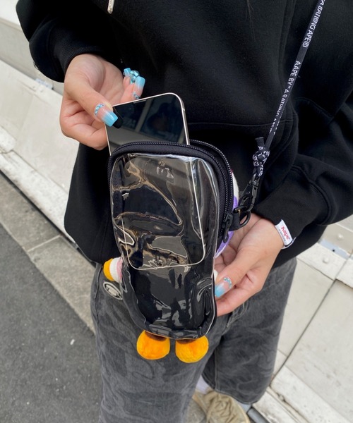 AAPE BY A BATHING APE(エーエイプバイアベイシングエイプ)の「AAPE X BABY MILO STORE PLUSH CROSSBODY BAG(ショルダーバッグ・メンズ・マルチ・FREE)」の7枚目の写真