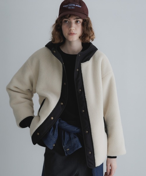 URBAN RESEARCH Sonny Label(アーバンリサーチサニーレーベル)の「リバーシブルボア撥水ショートコート(その他アウター・レディース・ブラック/チャコールグレー/アイボリー・FREE)」の11枚目の写真