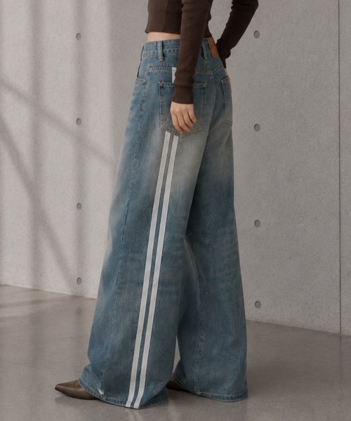 center i(センターアイ)の「サイドライン ヴィンテージ加工 ワイドデニムパンツ(デニムパンツ・レディース・ブルー・M/S)」の3枚目の写真