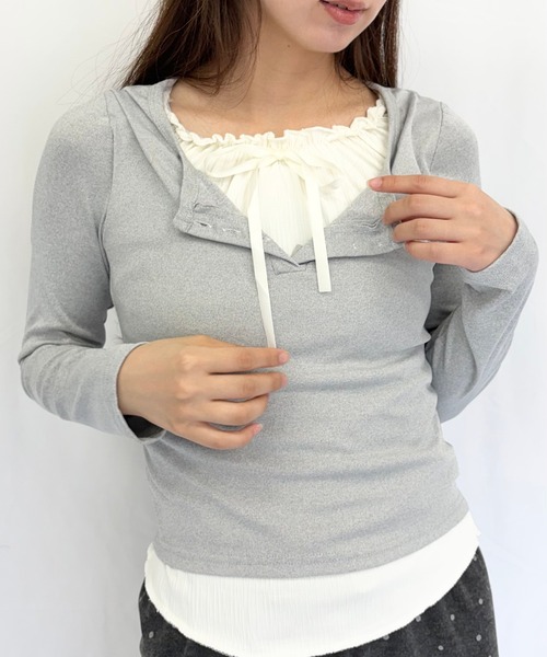 Alite cloth(アリーテクロス)の「フロントリボン レイヤード カットソー(Tシャツ/カットソー・レディース・ピンク/アイボリー/グレー/ブルー・FREE)」の3枚目の写真