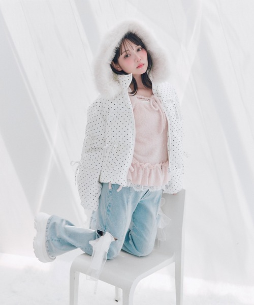 OLIVE des OLIVE(オリーブデオリーブ)の「Snow fur ショートエコダウン(ダウンジャケット/コート・レディース・アイボリー/ピンク/ブラック/ドット・FREE)」の6枚目の写真