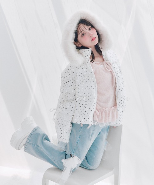 OLIVE des OLIVE(オリーブデオリーブ)の「Snow fur ショートエコダウン(ダウンジャケット/コート・レディース・アイボリー/ピンク/ブラック/ドット・FREE)」の7枚目の写真