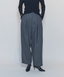 カーブテーパードパンツ