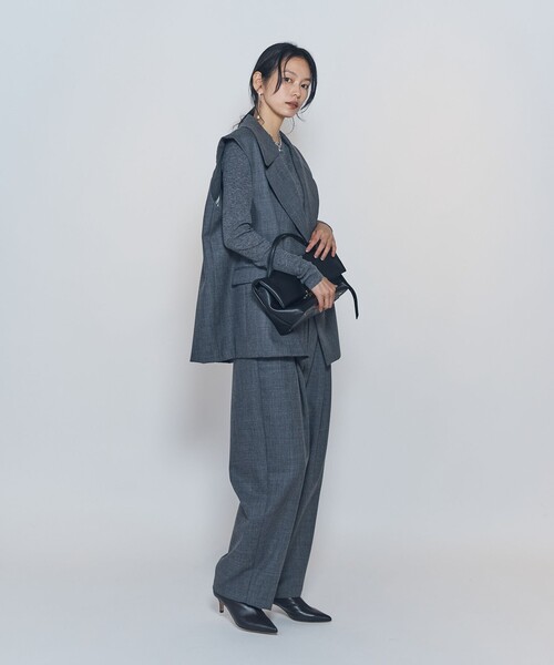 1er Arrondissement(プルミエアロンディスモン)の「カーブテーパードパンツ(その他パンツ・レディース・チャコールグレー・36/38)」の6枚目の写真