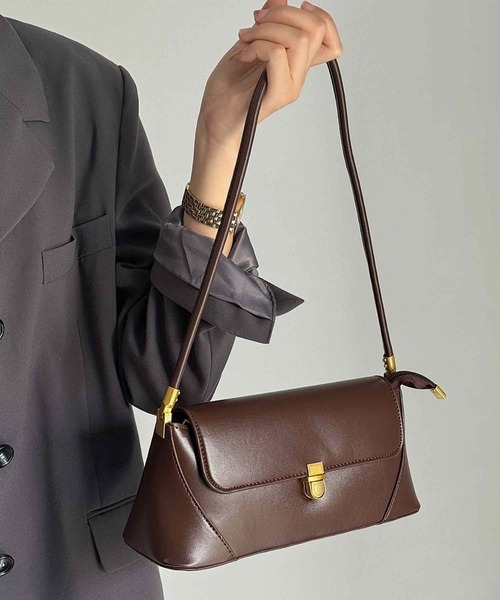 VIBGYOR(ヴィブジョー)の「Liaa/ゴールドバックル ヴィンテージ ショルダー ハンドバッグ A18864(ハンドバッグ・レディース・ブラック/ブラウン・FREE)」の2枚目の写真