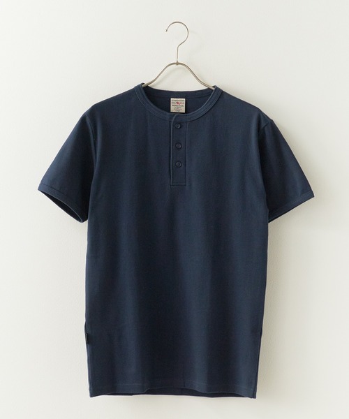 AVIREX(アヴィレックス)の「AVIREX/アビレックス DAILY S/S RIB HENLY NECK TEE デイリー 半袖 リブ ヘンリーネック Tシャツ 抗菌防臭 スリムフィット 肉厚 メンズ レディース 2026年 夏 夏服(Tシャツ/カットソー・メンズ・オリーブ/ホワイト/ブラック/ブルー・L/S/M)」の4枚目の写真