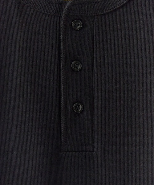 AVIREX(アヴィレックス)の「AVIREX/アビレックス DAILY S/S RIB HENLY NECK TEE デイリー 半袖 リブ ヘンリーネック Tシャツ 抗菌防臭 スリムフィット 肉厚 メンズ レディース 2026年 夏 夏服(Tシャツ/カットソー・メンズ・オリーブ/ホワイト/ブラック/ブルー・L/S/M)」の10枚目の写真