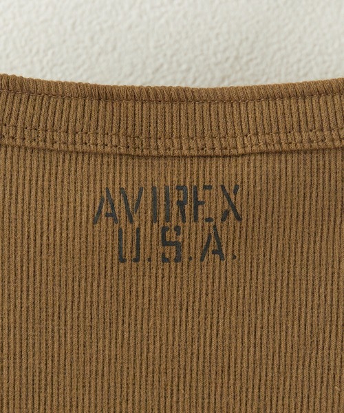 AVIREX(アヴィレックス)の「AVIREX/アビレックス DAILY S/S RIB HENLY NECK TEE デイリー 半袖 リブ ヘンリーネック Tシャツ 抗菌防臭 スリムフィット 肉厚 メンズ レディース 2026年 夏 夏服(Tシャツ/カットソー・メンズ・オリーブ/ホワイト/ブラック/ブルー・L/S/M)」の16枚目の写真