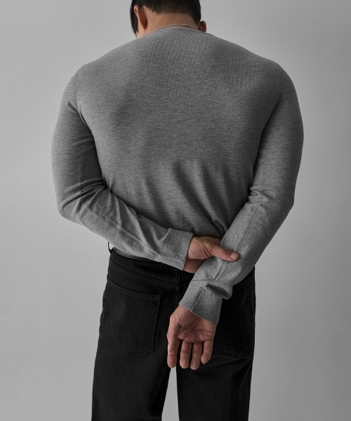 BOWLOW PRODUCT（バウロープロダクト）の「エッセンシャルラウンドネックマッスルロングスリーブニット[グレー]（ニット/セーター・メンズ・その他・MEDIUM/LARGE/X-LARGE）」の5枚目の写真
