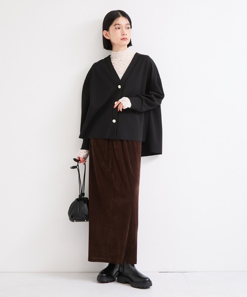 le cercle ADAM ET ROPE'(ルセルクルアダムエロペ)の「サンディカットJZメタルボタンカーデ/セットアップ対応(カーディガン/ボレロ・レディース・ライトグレー/ブラック/オフホワイト・FREE)」の4枚目の写真