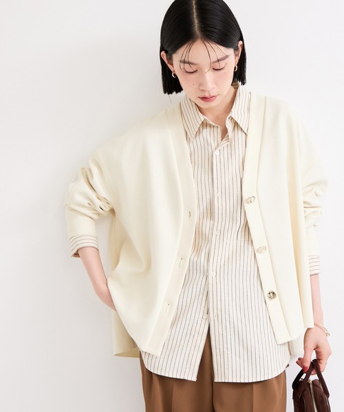 le cercle ADAM ET ROPE'(ルセルクルアダムエロペ)の「サンディカットJZメタルボタンカーデ/セットアップ対応(カーディガン/ボレロ・レディース・ライトグレー/ブラック/オフホワイト・FREE)」の12枚目の写真