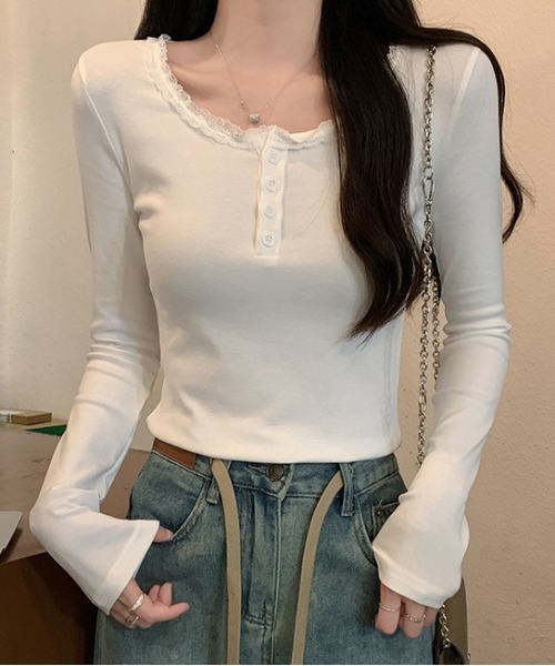 WEGO（ウィゴー）の「ヘンリーネックフリルベーシックロングTシャツ/カットソー（Tシャツ/カットソー・レディース・ブラック/ホワイト・LARGE/MEDIUM）」の2枚目の写真