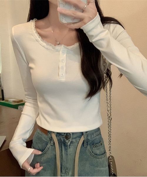 WEGO（ウィゴー）の「ヘンリーネックフリルベーシックロングTシャツ/カットソー（Tシャツ/カットソー・レディース・ブラック/ホワイト・LARGE/MEDIUM）」の10枚目の写真