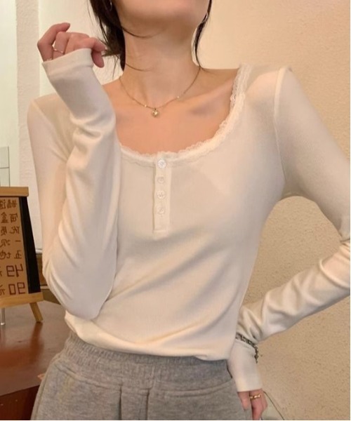 WEGO（ウィゴー）の「ヘンリーネックフリルベーシックロングTシャツ/カットソー（Tシャツ/カットソー・レディース・ブラック/ホワイト・LARGE/MEDIUM）」の12枚目の写真