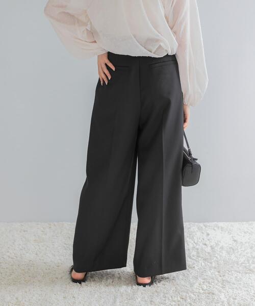URBAN RESEARCH ROSSO WOMEN(アーバンリサーチ ロッソ)の「タックデザインパンツ(その他パンツ・レディース・ブラック/ライトベージュ・36/38)」の6枚目の写真