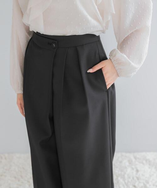 URBAN RESEARCH ROSSO WOMEN(アーバンリサーチ ロッソ)の「タックデザインパンツ(その他パンツ・レディース・ブラック/ライトベージュ・36/38)」の22枚目の写真