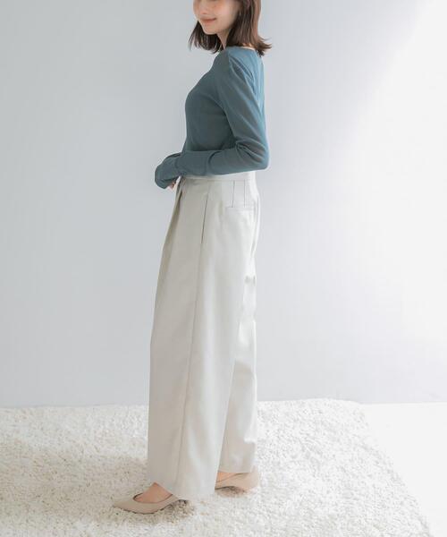 URBAN RESEARCH ROSSO WOMEN(アーバンリサーチ ロッソ)の「タックデザインパンツ(その他パンツ・レディース・ブラック/ライトベージュ・36/38)」の10枚目の写真