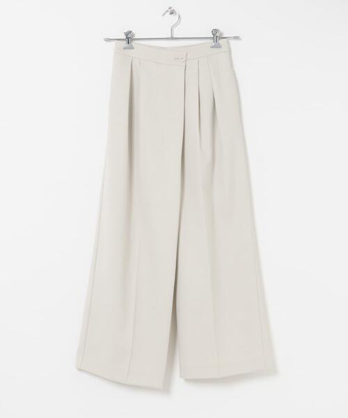 URBAN RESEARCH ROSSO WOMEN(アーバンリサーチ ロッソ)の「タックデザインパンツ(その他パンツ・レディース・ブラック/ライトベージュ・36/38)」の11枚目の写真