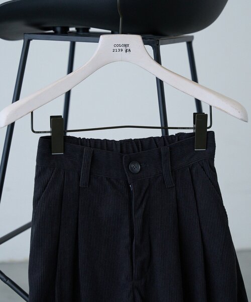 COLONY 2139(コロニートゥーワンスリーナイン)の「セットアップ/秋服 コーデュロイバレルパンツ(その他パンツ・レディース・ブラウン/チャコールグレー/ピンク・MEDIUM/SMALL)」の4枚目の写真