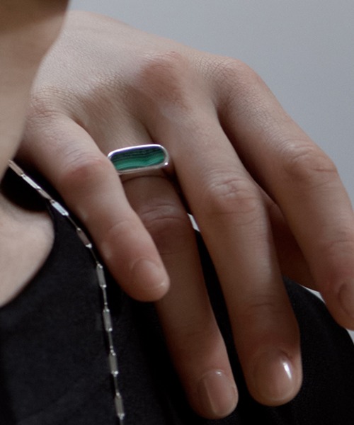 quip queint(クイップクエイント)の「【quip queint】palette ring/パレット リング QU320/QU321/QU322/QU323(リング・レディース・ブルー/ブラック系1/グリーン/ホワイト系1・15 /13/11/9)」の9枚目の写真