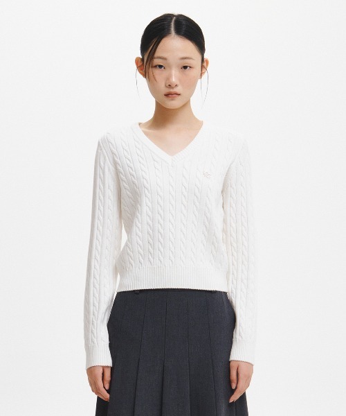 GENERAL IDEA(ジェネラルアイデア)の「【GENERAL IDEA】GNRLロゴウールケーブルVネックニットプルオーバー / WOOL CABLE V-NECK PULLOVER(ニット/セーター・レディース・グレー/ホワイト/ネイビー/ブラック・S/M/L)」の5枚目の写真