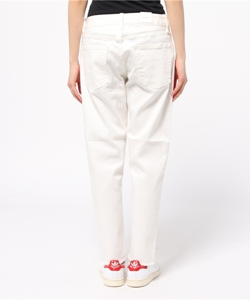 MOUSSY（マウジー）の「WHT fringe cropped Tapered（その他パンツ・レディース・ホワイト・23inch/24inch/25inch/26inch/27inch）」の4枚目の写真
