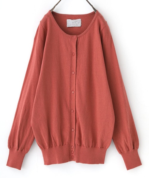 n'OrLABEL(ノアールレーベル)の「『シンプルUネックカーデ』(カーディガン/ボレロ・レディース・ネイビー/ピンク/レッド/チャコールグレー/アッシュブラウン/ブラック/カーキ/マジェンタ/グリーン系その他/ロイヤルブルー/レッド系その他/ワイン/イエロー/アイボリー/ブルー系その他/スモークピンク/ブルー/ターメリック/コーラルピンク/杢グレー/オートミール/ブルー系その他2/ラベンダー/オレンジ系その他/スカイブルー/グレイッシュブルー・1/2)」の21枚目の写真