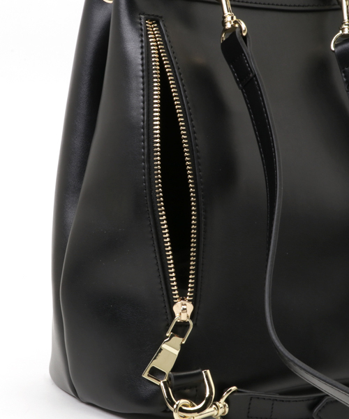 Banner Barrett（バナーバレット）の「Le vernis レザーバックパック（バックパック/リュック・レディース・ブラック/キャメル・FREE）」の7枚目の写真