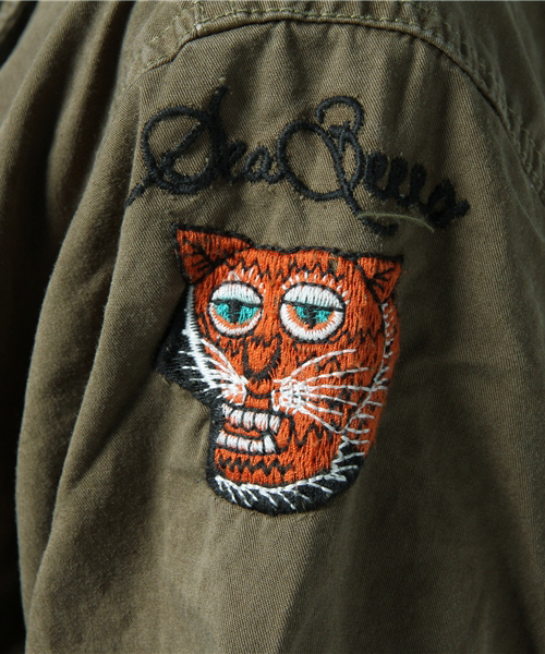 CUBE SUGAR(キューブシュガー)の「高密度ツイル ワッペン付きミリタリーシャツ (シャツ/ブラウス・レディース・カーキ・M)」の9枚目の写真