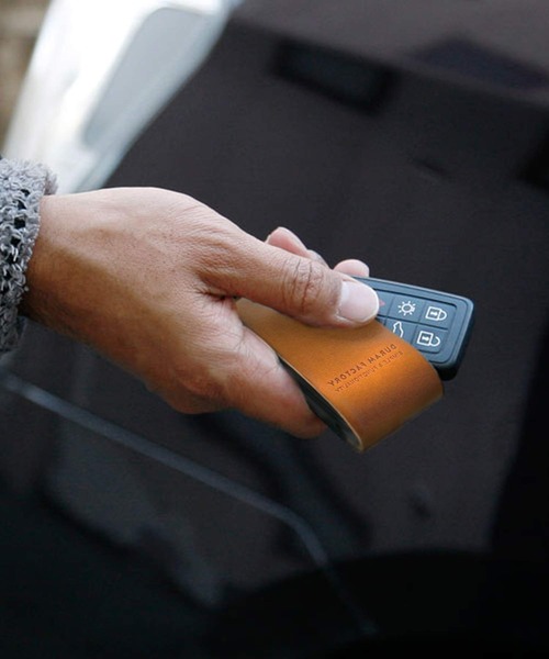 DURAM FACTORY（ドゥラムファクトリー）の「DURAM ドゥラム スマートキーホルダー レザー スマートキーケースカバー キーリング 車 Lサイズ（キーケース/キーアクセサリー・メンズ・ブラウン/ダークブラウン/レッド/グリーン/ブラック/ライトブラウン・FREE）」の4枚目の写真