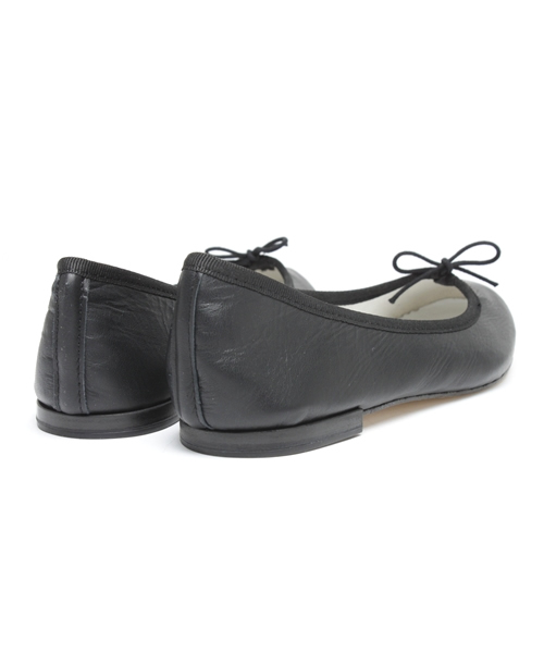 SHIPS for women(シップスフォーウィメン)の「REPETTO:Cendrillon(バレエシューズ・レディース・ブラック/ホワイト・37/38/39/36)」の5枚目の写真