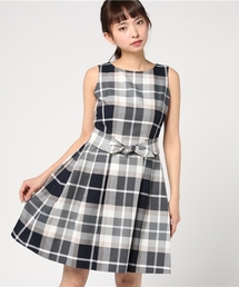 BLUE LABEL CRESTBRIDGE（ブルーレーベルクレストブリッジ）の