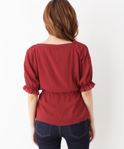 grove(グローブ)の「袖刺繍陽柳プルオーバー(Tシャツ/カットソー・レディース・グリーン/レッド/ベージュ/パープル/ネイビー・02/03)」の8枚目の写真