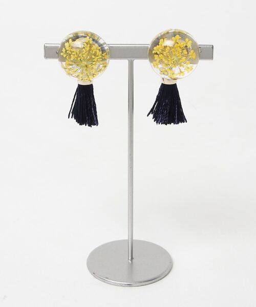 カヤ(カヤ)の「【カヤ】花アクアタッセルピアス(ピアス(両耳用)・レディース・パープル/ピンク/イエロー/オレンジ/アイボリー・FREE)」の8枚目の写真