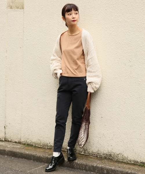 LOWRYS FARM(ローリーズファーム)の「ソデシシュウキリカエプルオーバー 784746 (Tシャツ/カットソー・レディース・ブラック/ベージュ/オフホワイト・LARGE/MEDIUM)」の8枚目の写真