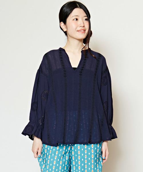 チャイハネ（チャイハネ）の「【チャイハネ】パンチングレーストップス（シャツ/ブラウス・レディース・ホワイト/ピンク/ブラック・FREE）」の3枚目の写真