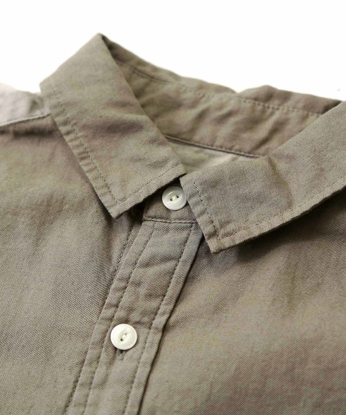 CUBE SUGAR(キューブシュガー)の「異素材組合せレギュラーシャツ(シャツ/ブラウス・レディース・グレー/カーキ/ピンク/ネイビー・M)」の6枚目の写真