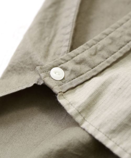 CUBE SUGAR(キューブシュガー)の「異素材組合せレギュラーシャツ(シャツ/ブラウス・レディース・グレー/カーキ/ピンク/ネイビー・M)」の18枚目の写真