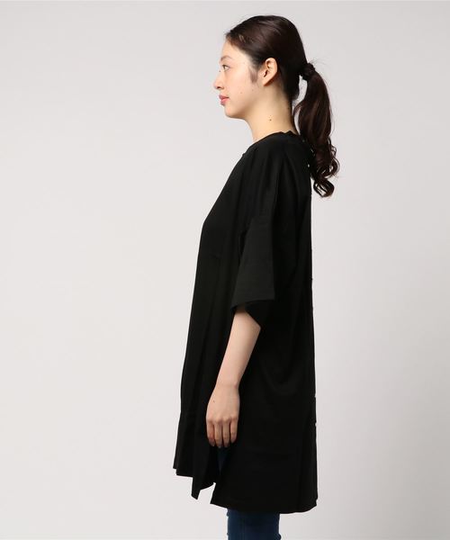 DIESEL(ディーゼル)の「00SBIA0QANW(Tシャツ/カットソー・レディース・ホワイト/ブルー/ブラック・MEDIUM/LARGE/XX-SMALL/SMALL/X-SMALL)」の4枚目の写真