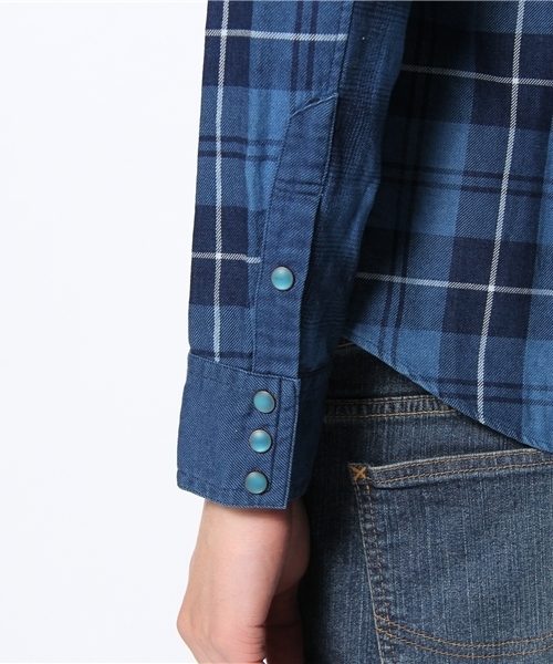 MR.OLIVE(ミスターオリーブ)の「INDIGO CHECK / WORK SHIRTS(シャツ/ブラウス・メンズ・ブルー・44)」の6枚目の写真